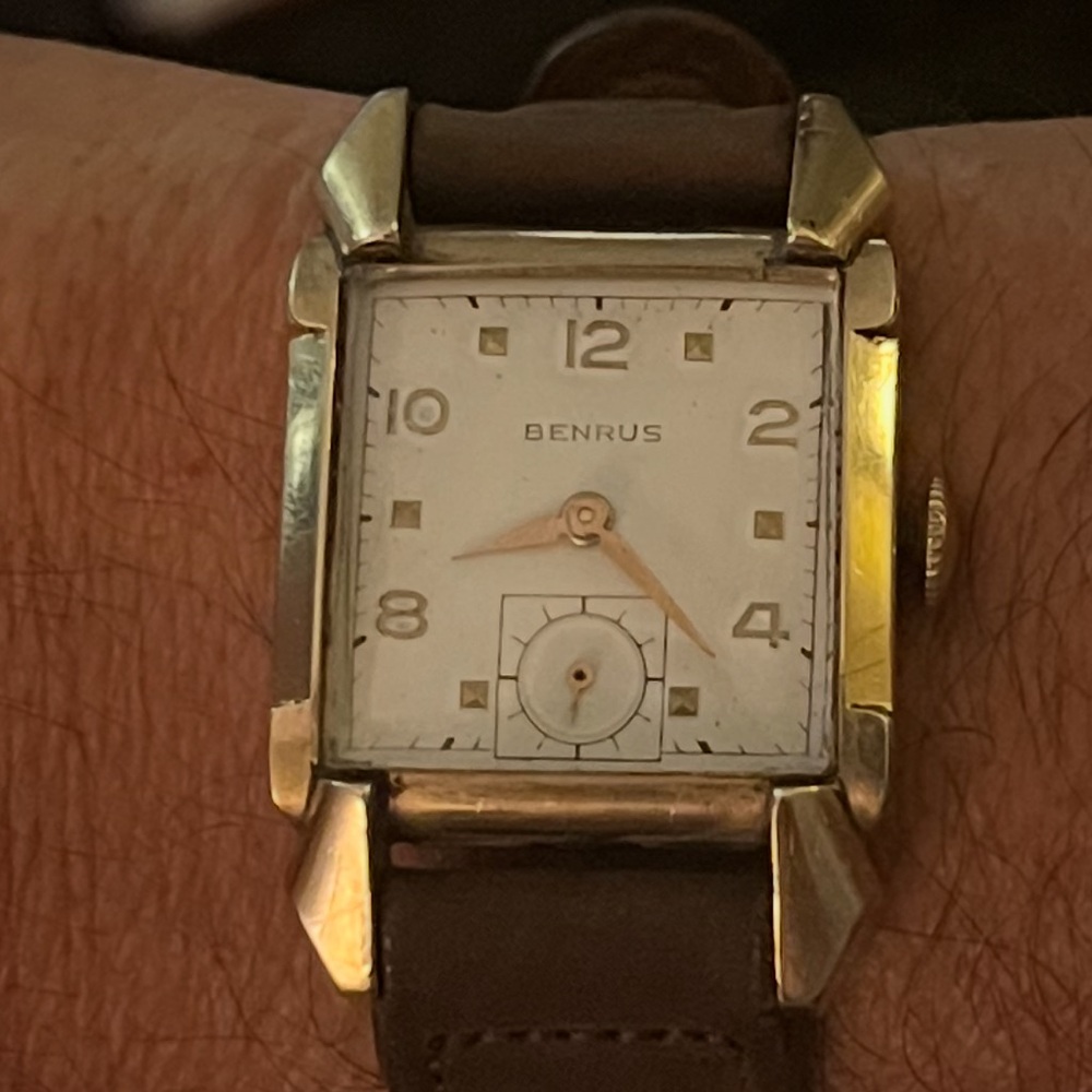 Vintage 1940’s Benrus 10k Gold filled Watch with fancy lugs